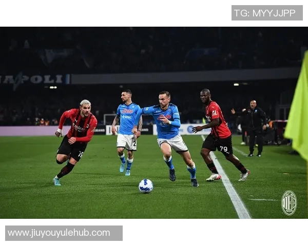 那不勒斯伤情更新洛博特卡与波利塔诺双双遭遇肌肉撕裂困扰